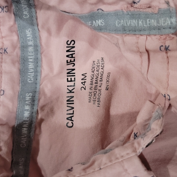 Short sleeve, button down, collared, short sleeve Calvin Klein Jeans ck shirt - Picture 2 of 4